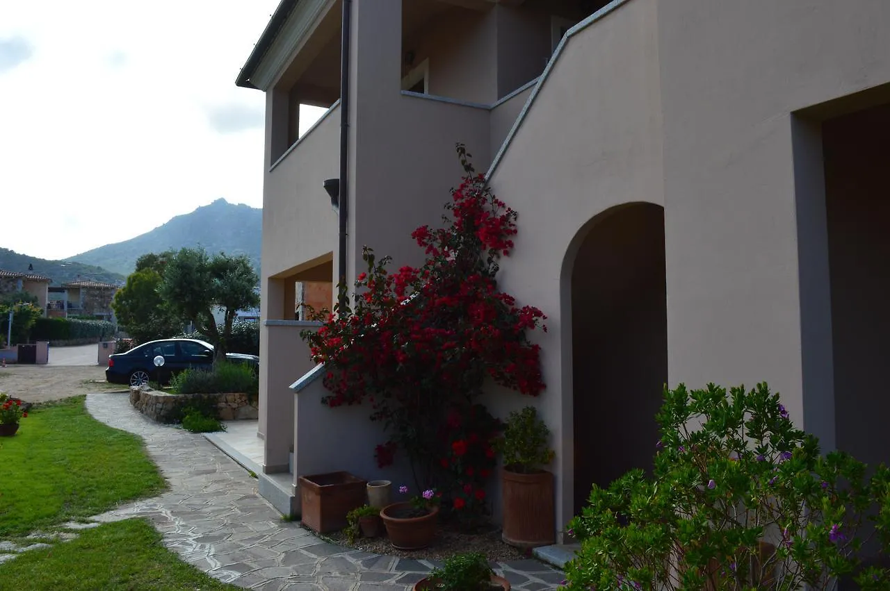Guest Rooms Affittacamere San Teodoro  Pensjonat